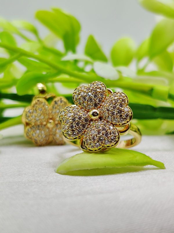 1 Piece Imported Blossoming Elegance Moveable Ring – Gold & Silver Color Options 🌟 | Luxurious Design Ring | Adjustable Ring | Ring For Girls & Women ✨