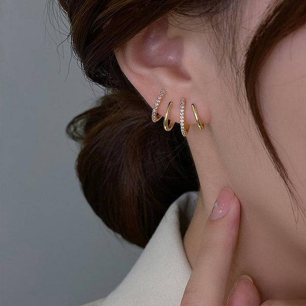 Beautiful Curled W Shaped Tops