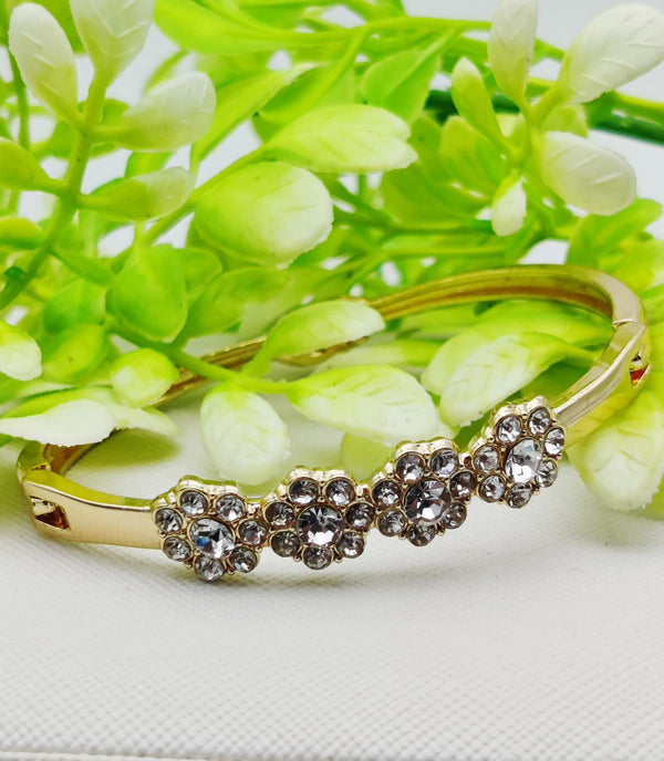 Sparkling Floral Adjustable Bracelet